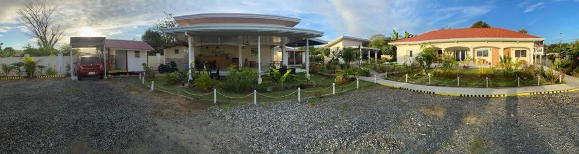 The Kubo Gardens Hotel Сан Хуан Екстериор снимка